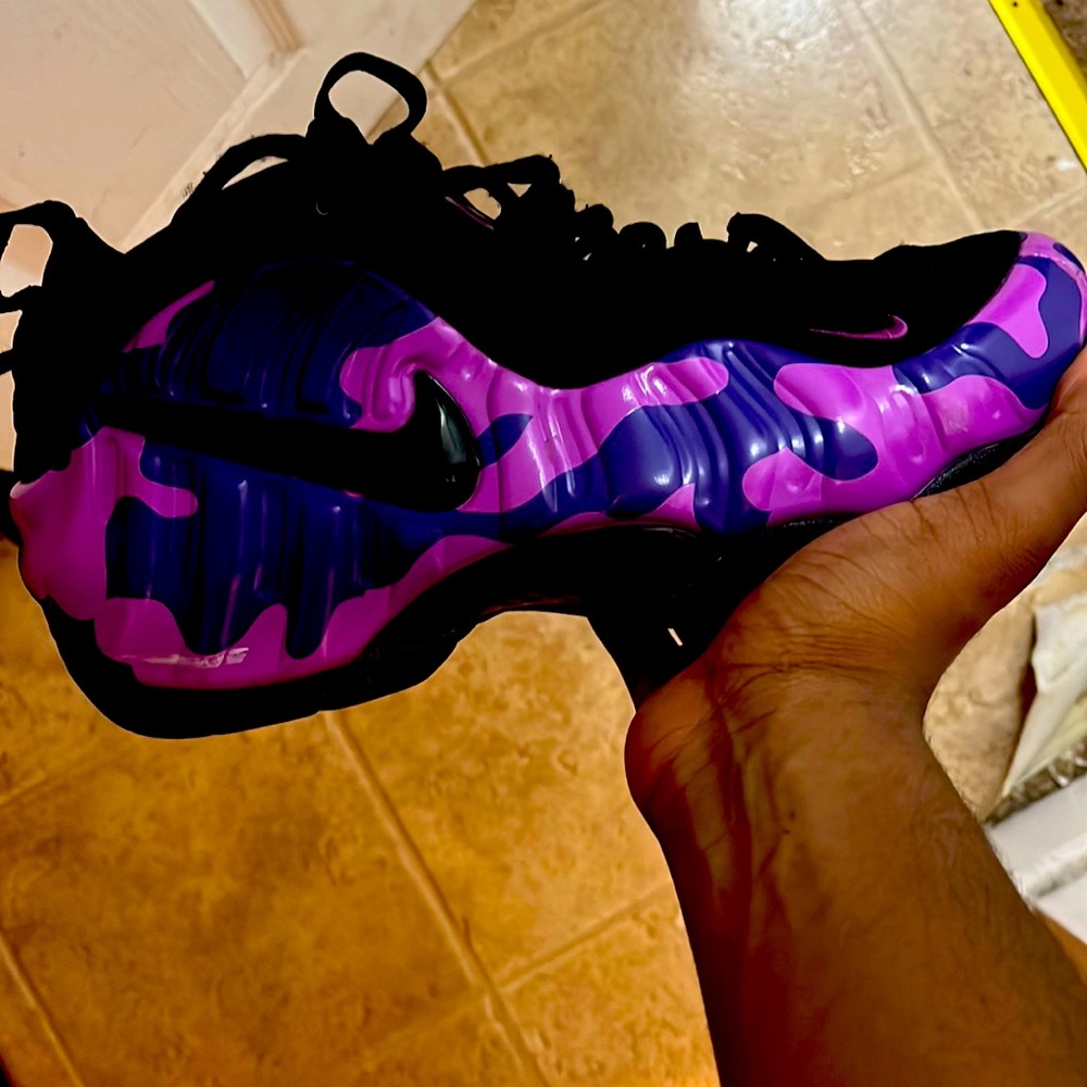 Nike 10.5 very rare sneakers